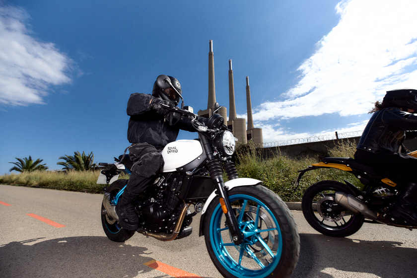 Location Royal Enfield Guerilla 450 Nice