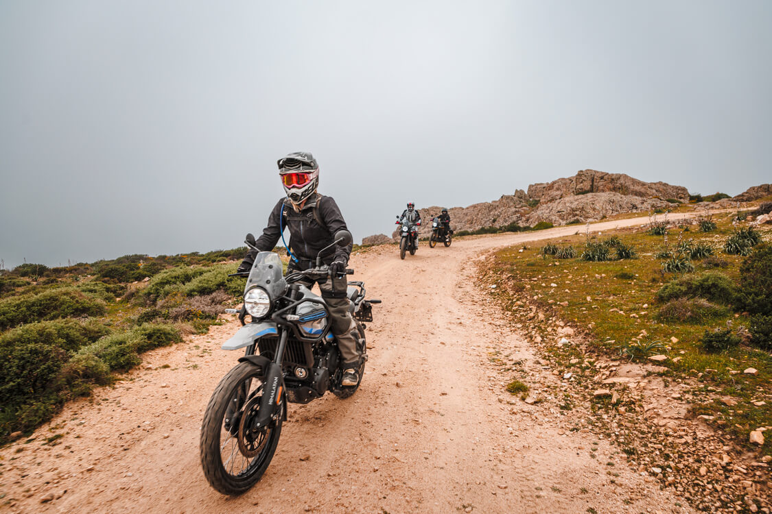 Location moto Nice Royal Enfield dans les Alpes